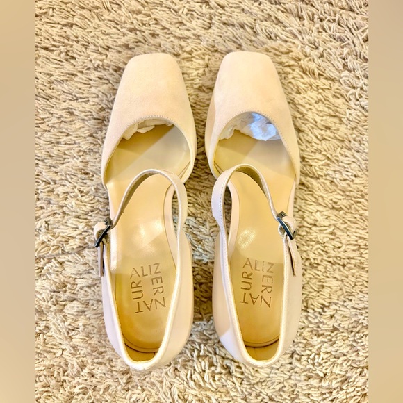 Naturalizer Block Heel Squared Toe Mary Jane Pump - Picture 4 of 7